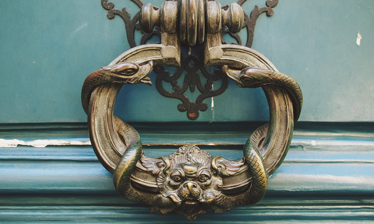 maner usa casa din Paris